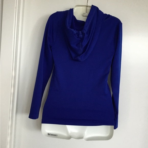 Colorful Black sweatshirt with Hoodie Size Small $25 - Picture 7 of 10